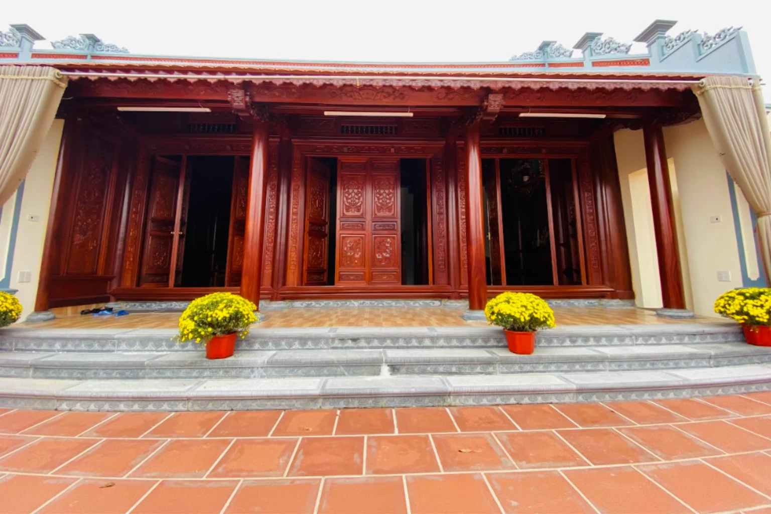 Nhà gỗ cổ truyền 3 gian đẹp tại Hải Phòng